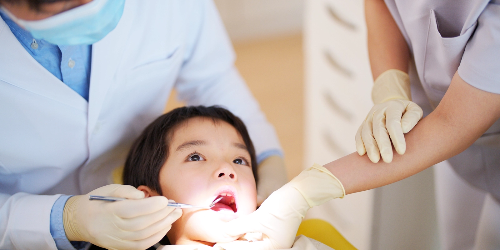 子供の歯ぎしりは成長期に多く見られる生理的現象