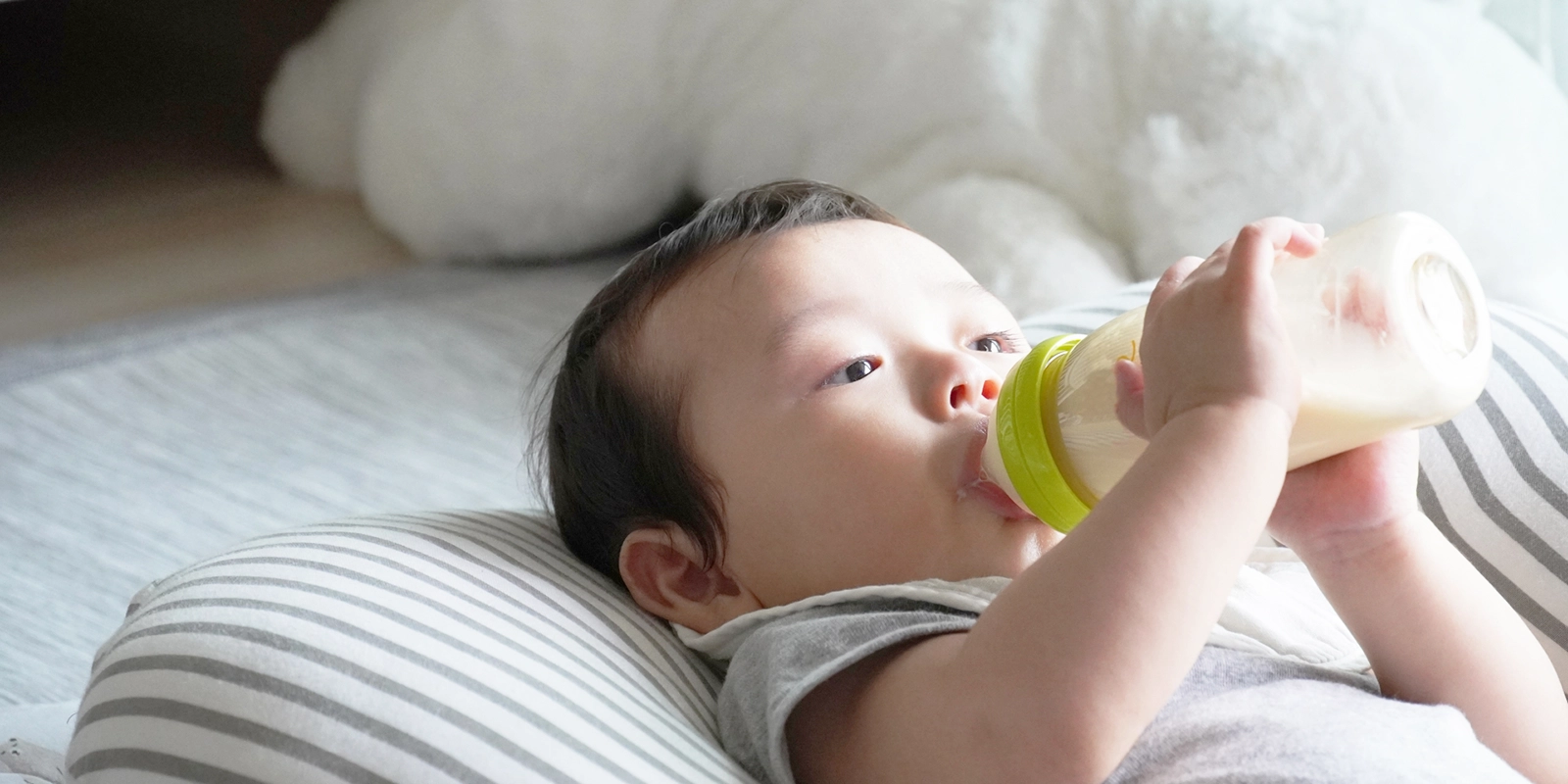 哺乳瓶虫歯(哺乳瓶齲蝕)、乳幼児に特有の虫歯リスク